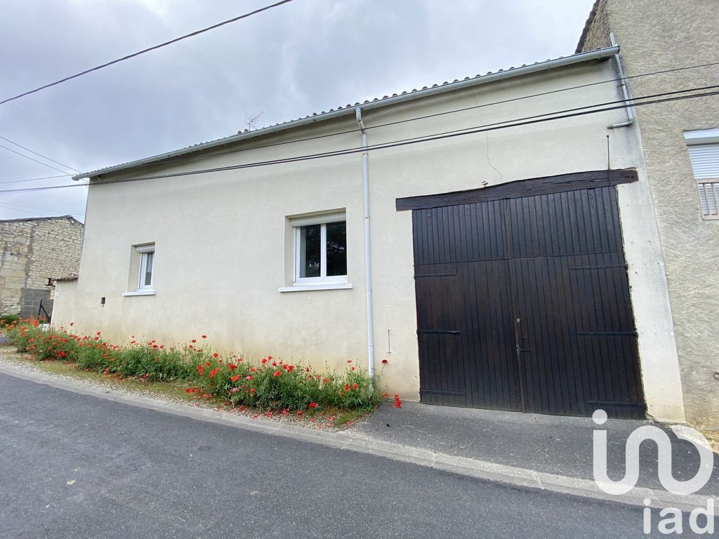 Achat maison à vendre 2 chambres 75 m² - Vouneuil-sur-Vienne