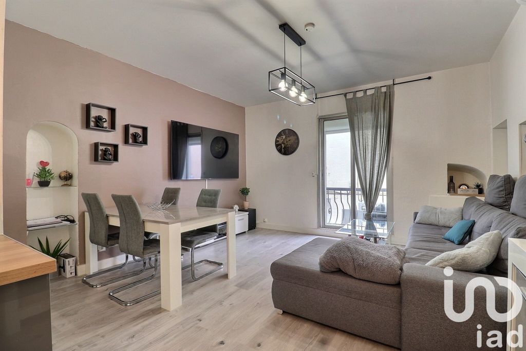 Achat appartement à vendre 2 pièces 54 m² - Nans-les-Pins