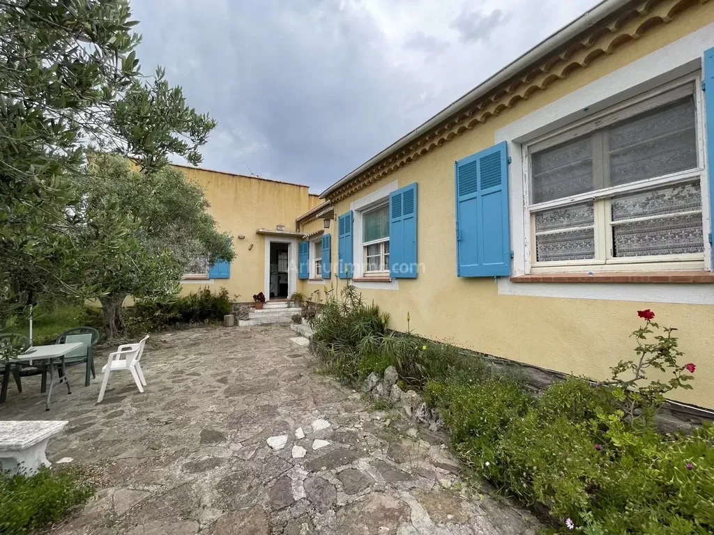 Achat maison à vendre 5 chambres 125 m² - Roquebrune-sur-Argens