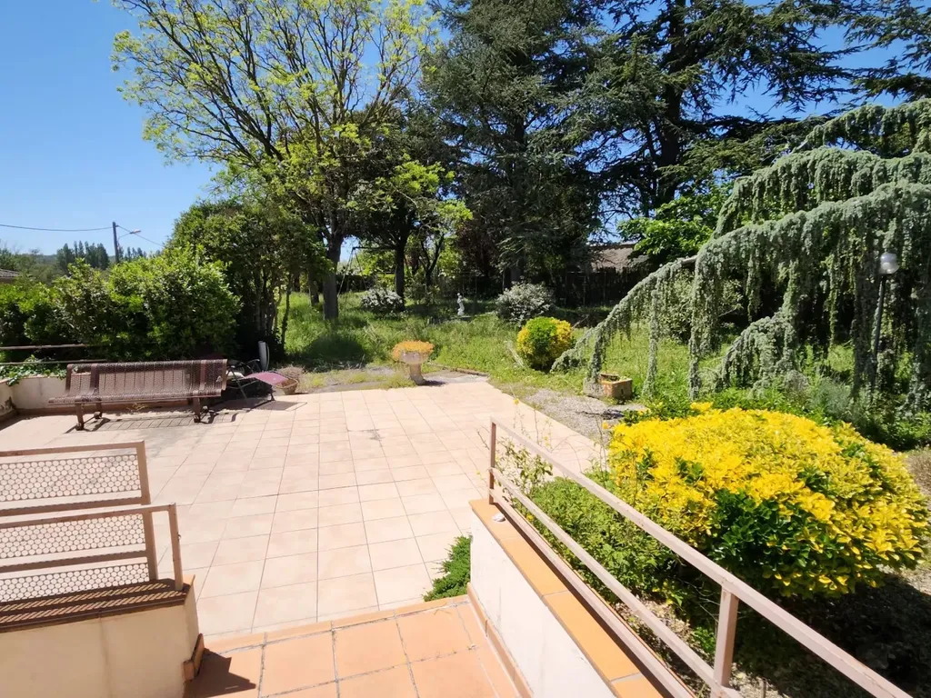 Achat maison à vendre 3 chambres 225 m² - Labastide-d'Anjou