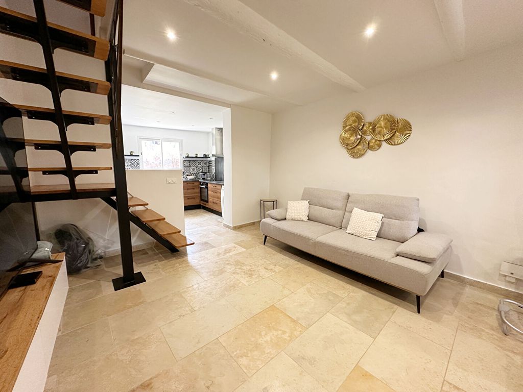 Achat maison à vendre 2 chambres 60 m² - Éguilles