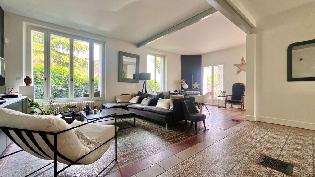 Achat maison à vendre 4 chambres 137 m² - Corbeil-Essonnes