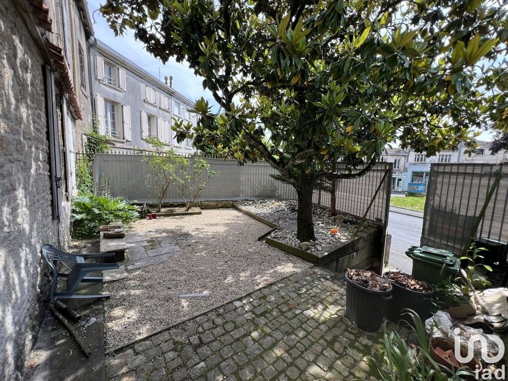 Achat maison à vendre 4 chambres 225 m² - Niort