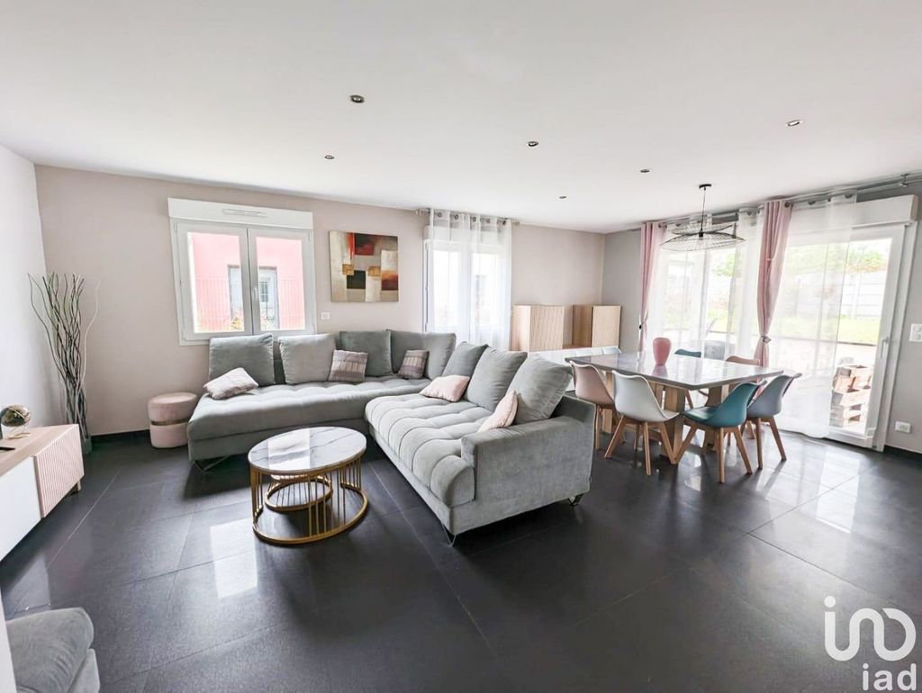 Achat maison à vendre 5 chambres 151 m² - Velaine-en-Haye