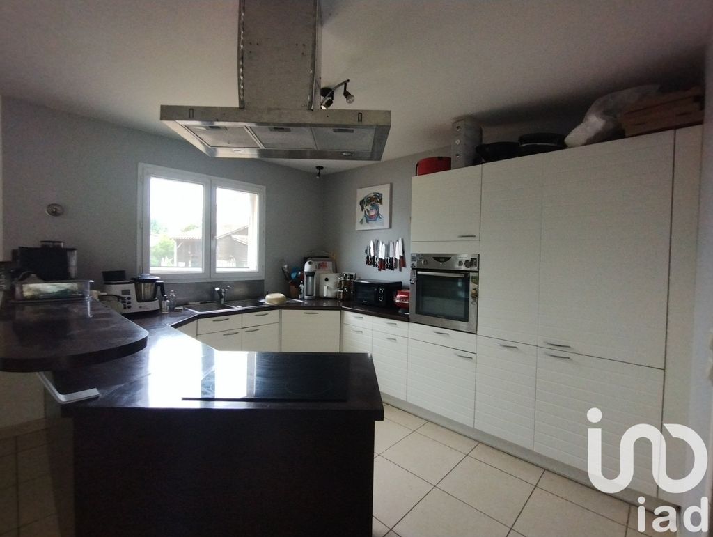 Achat maison 5 chambre(s) - Celle-Lévescault