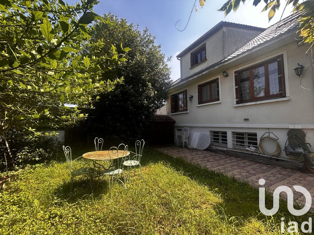 Achat maison à vendre 3 chambres 128 m² - Savigny-sur-Orge