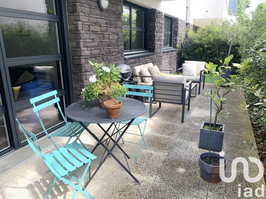 Achat appartement à vendre 3 pièces 68 m² - Rueil-Malmaison