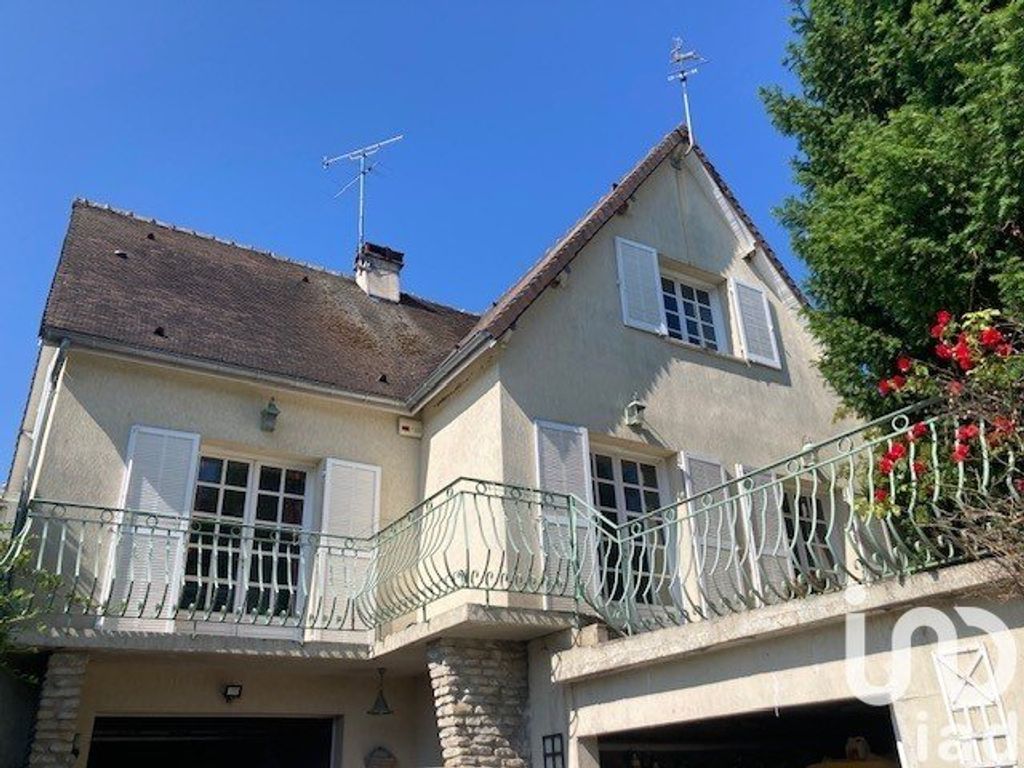 Achat maison à vendre 3 chambres 141 m² - Jagny-sous-Bois