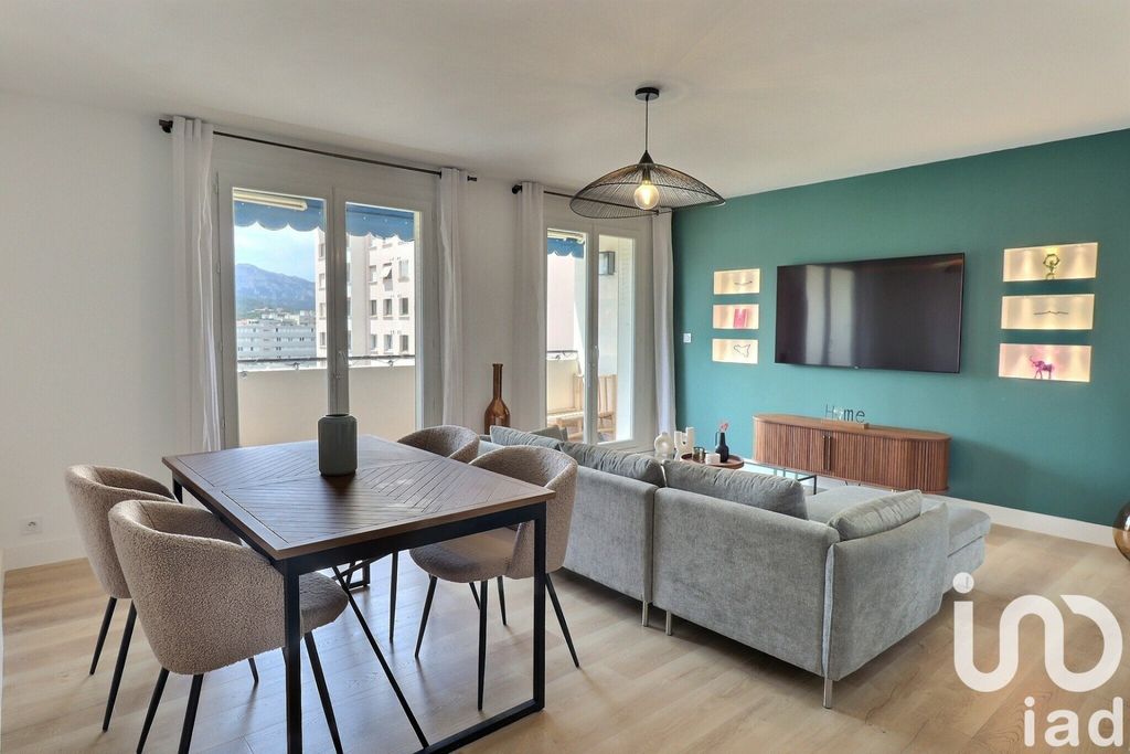 Achat appartement à vendre 3 pièces 71 m² - Marseille 9ème arrondissement