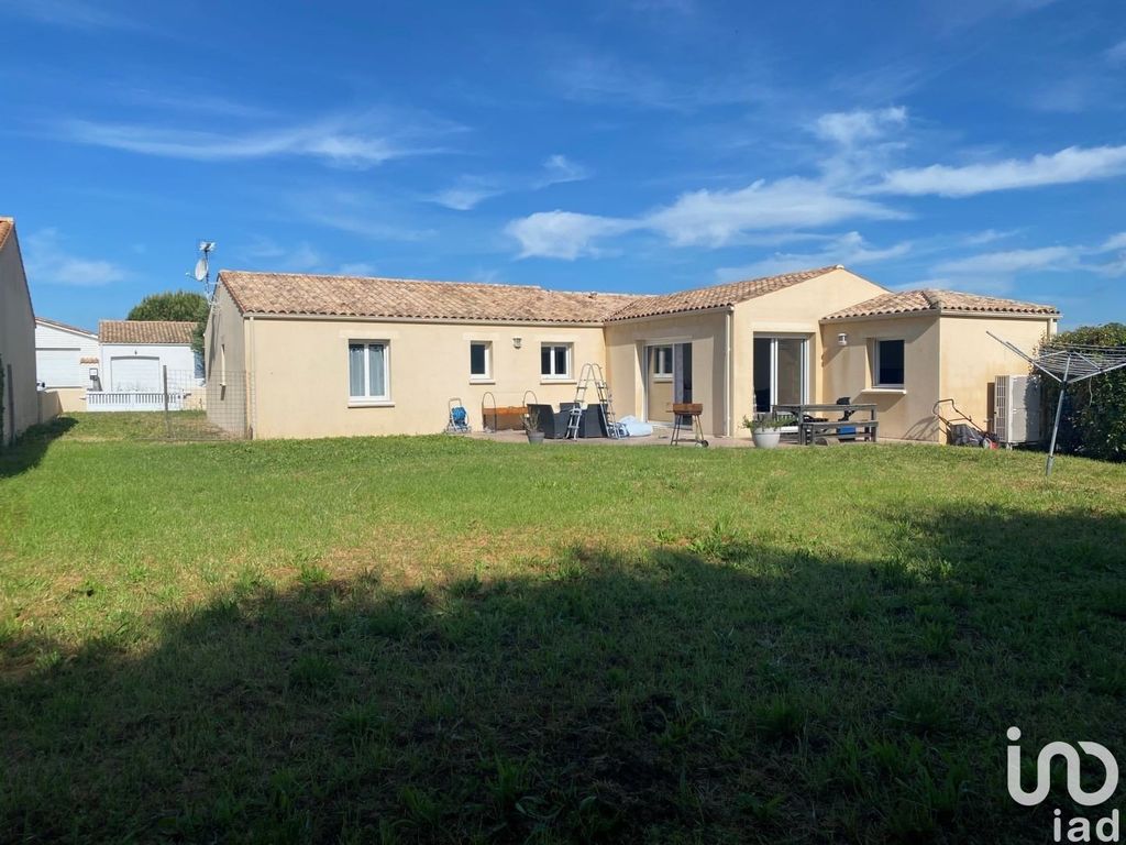 Achat maison à vendre 4 chambres 126 m² - Courçon