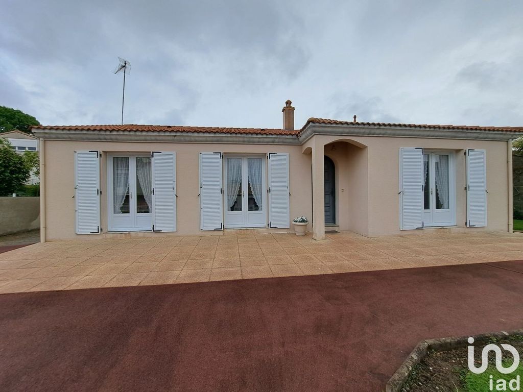 Achat maison à vendre 2 chambres 110 m² - Le Poiré-sur-Vie