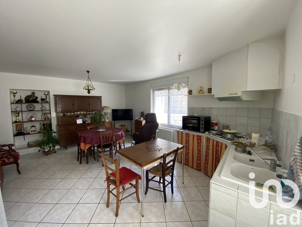 Achat appartement à vendre 3 pièces 59 m² - Saint-Mamert-du-Gard