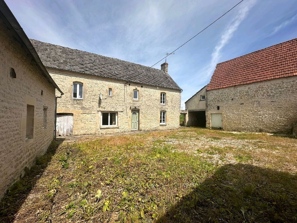 Achat maison à vendre 2 chambres 135 m² - Bayeux