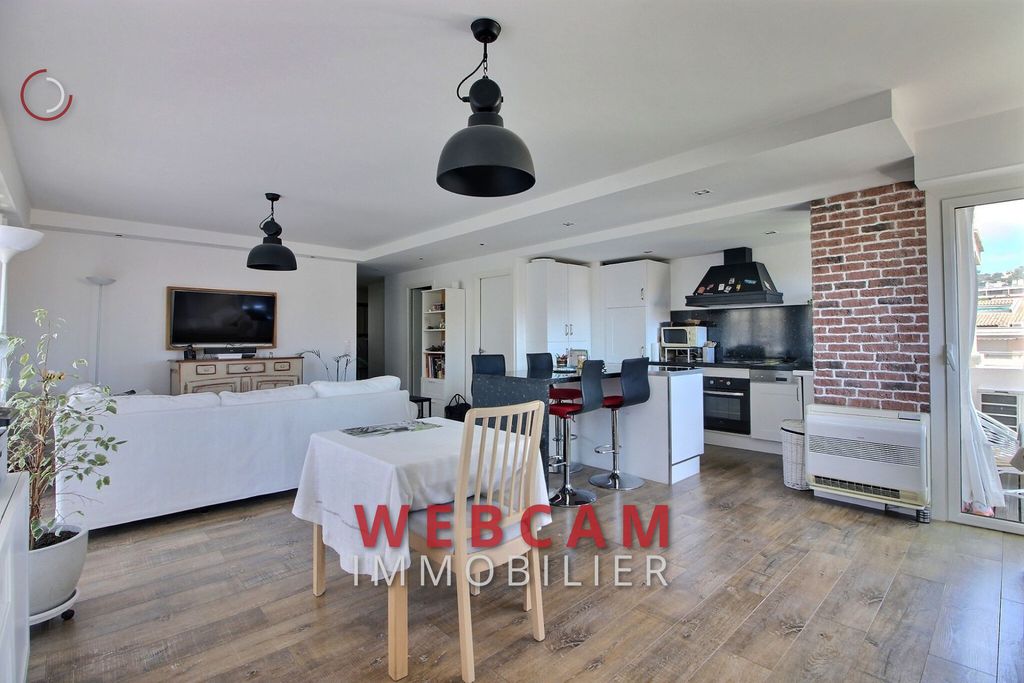 Achat appartement à vendre 3 pièces 78 m² - Cannes