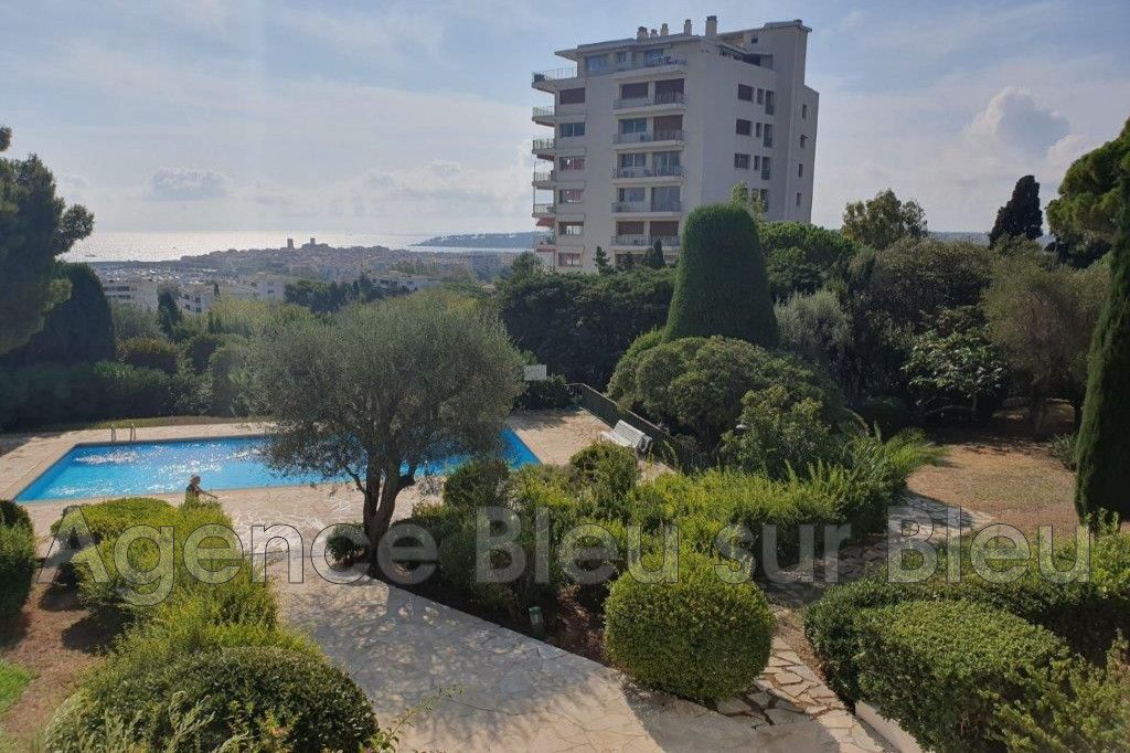 Achat appartement à vendre 3 pièces 93 m² - Antibes