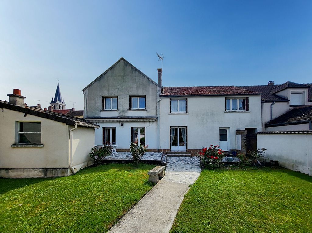 Achat maison à vendre 4 chambres 134 m² - Brie-Comte-Robert