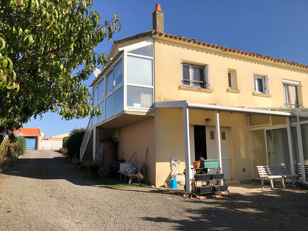 Achat maison à vendre 2 chambres 149 m² - Brem-sur-Mer