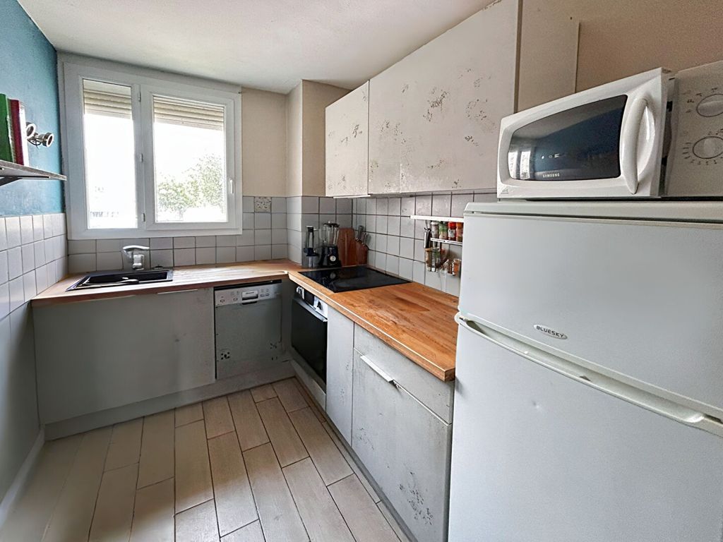 Achat appartement à vendre 4 pièces 65 m² - Pessac