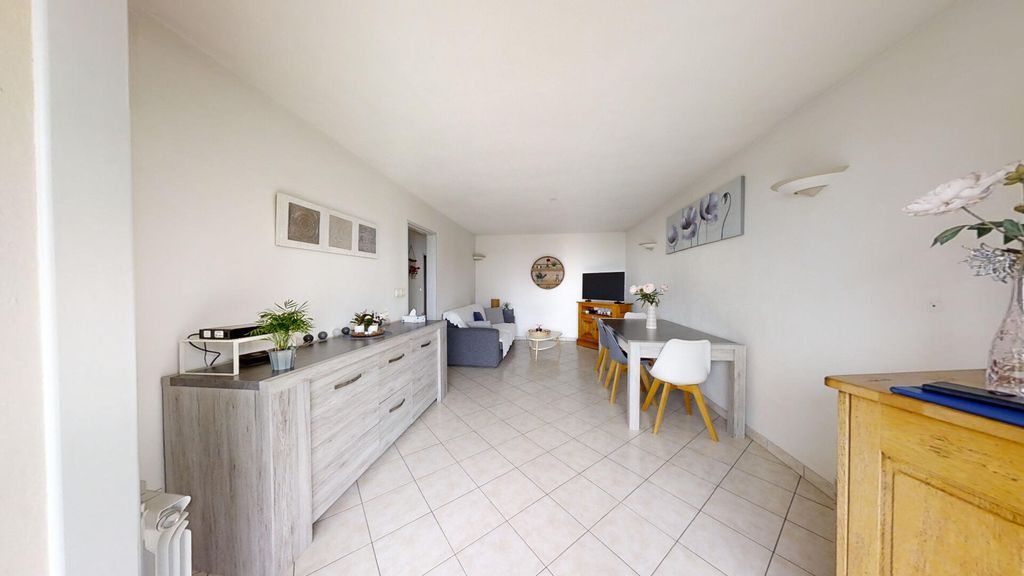 Achat appartement à vendre 3 pièces 76 m² - La Garde