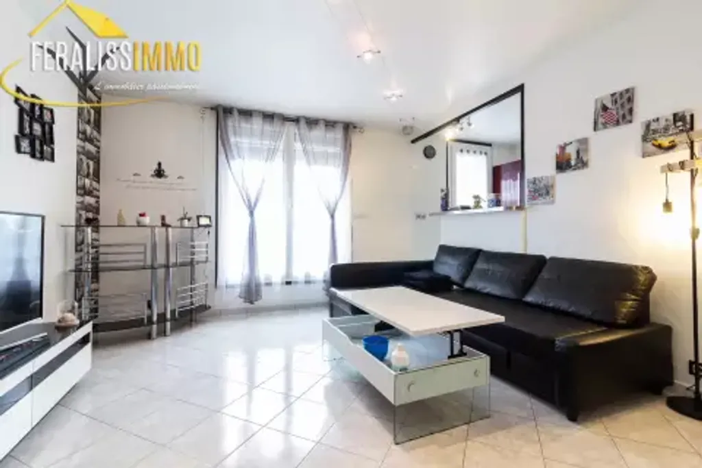 Achat appartement à vendre 2 pièces 44 m² - Éragny