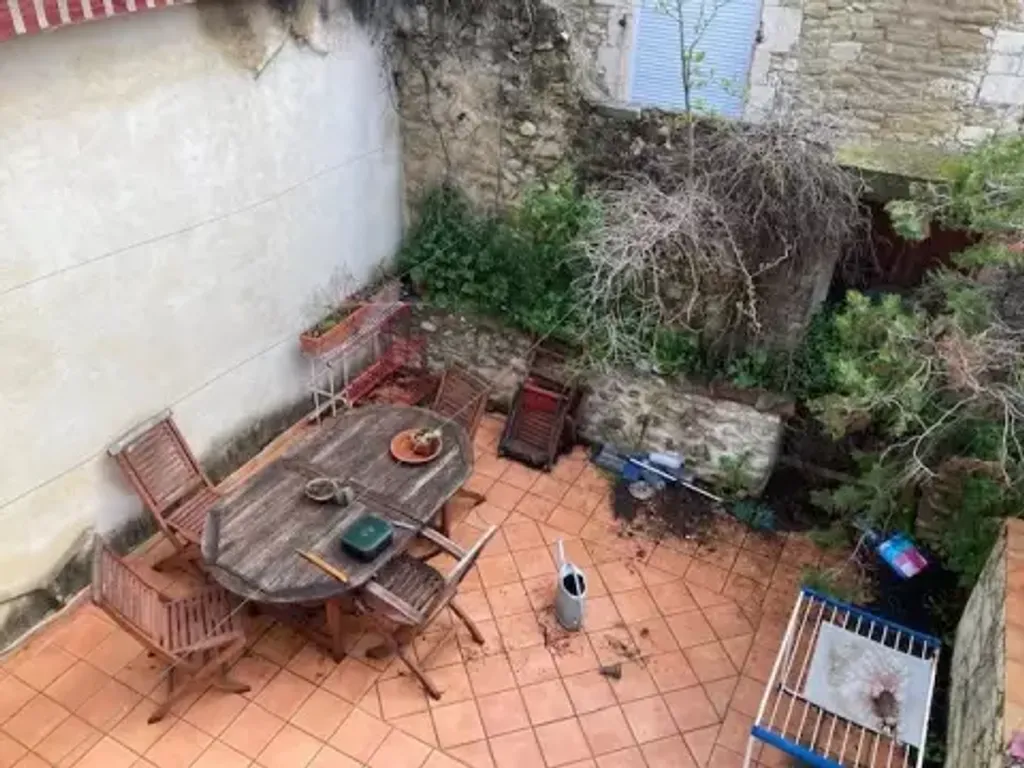 Achat appartement à vendre 6 pièces 135 m² - Saint-Marcel-d'Ardèche