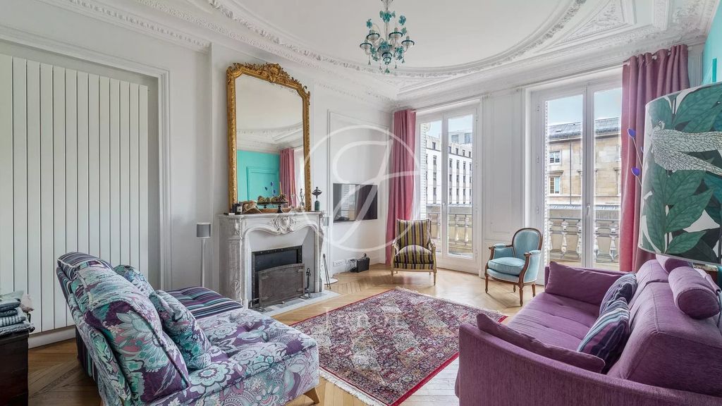 Achat appartement à vendre 5 pièces 131 m² - Paris 10ème arrondissement