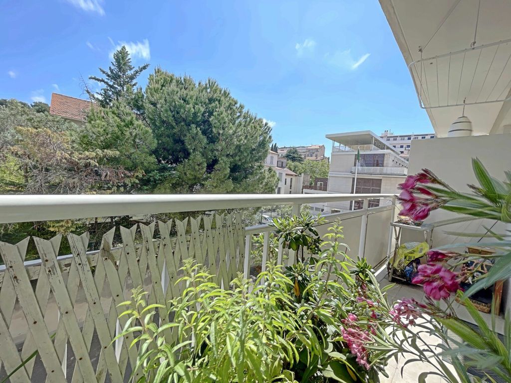 Achat appartement à vendre 4 pièces 82 m² - Marseille 8ème arrondissement