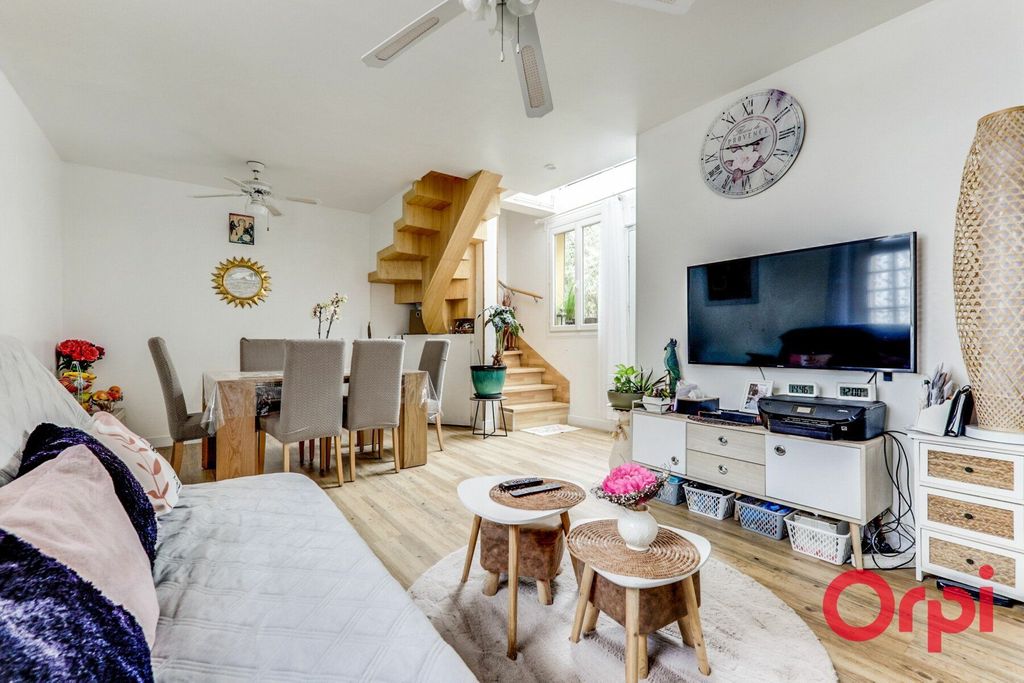 Achat maison à vendre 3 chambres 77 m² - Le Pré-Saint-Gervais