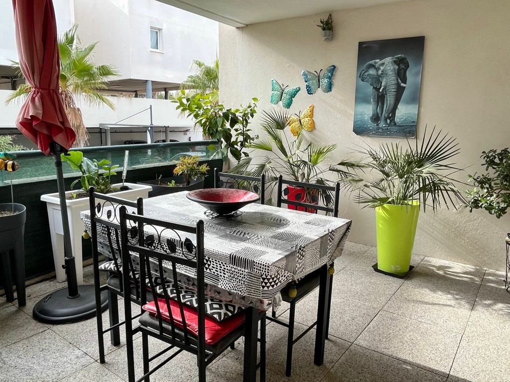 Achat appartement à vendre 3 pièces 63 m² - Agde