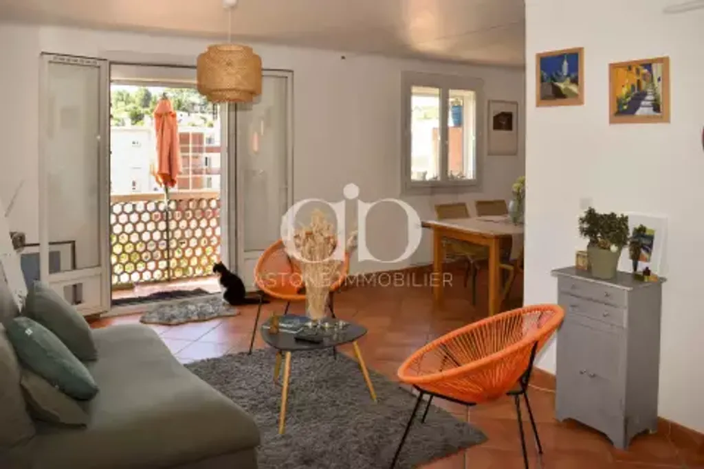 Achat appartement à vendre 4 pièces 66 m² - Aubagne