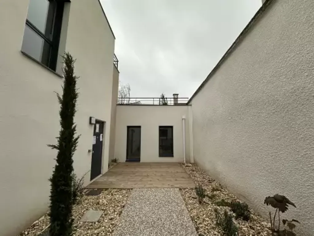 Achat maison à vendre 3 chambres 146 m² - Lyon 3ème arrondissement