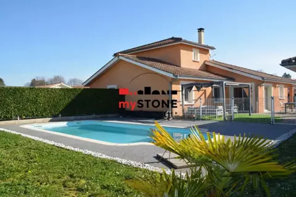 Achat maison à vendre 5 chambres 168 m² - Châtillon-sur-Chalaronne