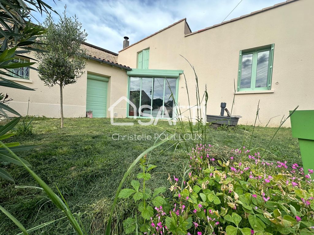 Achat maison à vendre 3 chambres 115 m² - Niort