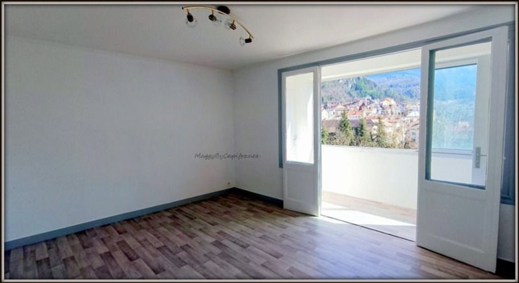 Achat appartement à vendre 2 pièces 47 m² - Saint-Claude