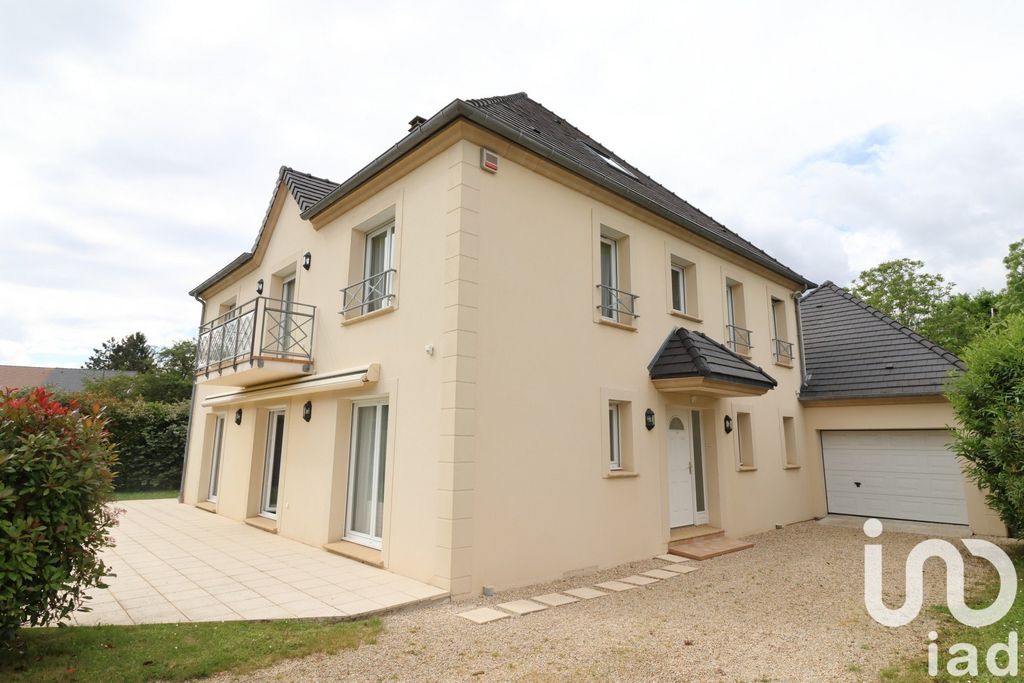 Achat maison à vendre 5 chambres 278 m² - Saint-Rémy-lès-Chevreuse