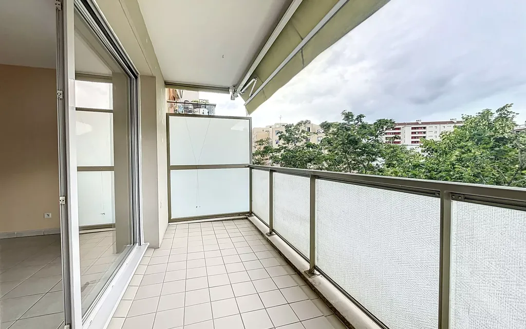 Achat appartement à vendre 4 pièces 98 m² - Villeurbanne