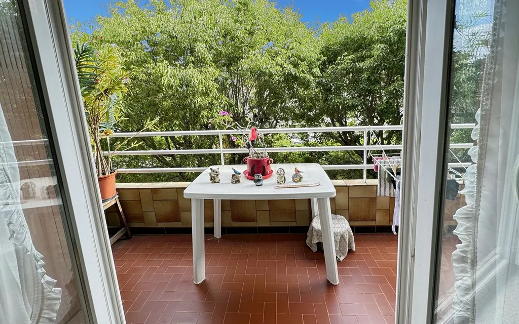 Achat appartement à vendre 3 pièces 60 m² - Hyères