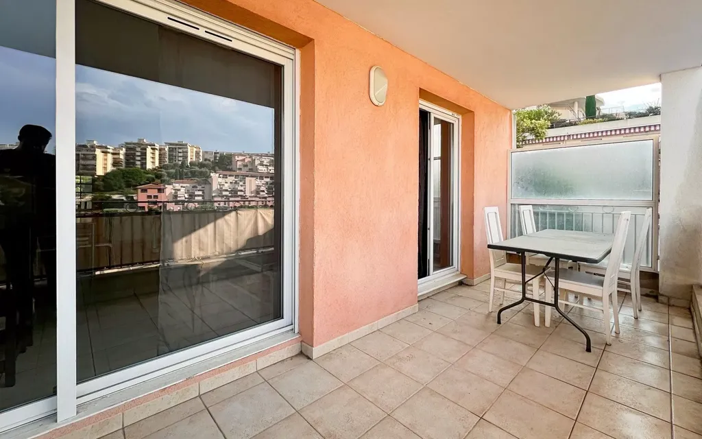 Achat appartement à vendre 2 pièces 37 m² - Nice