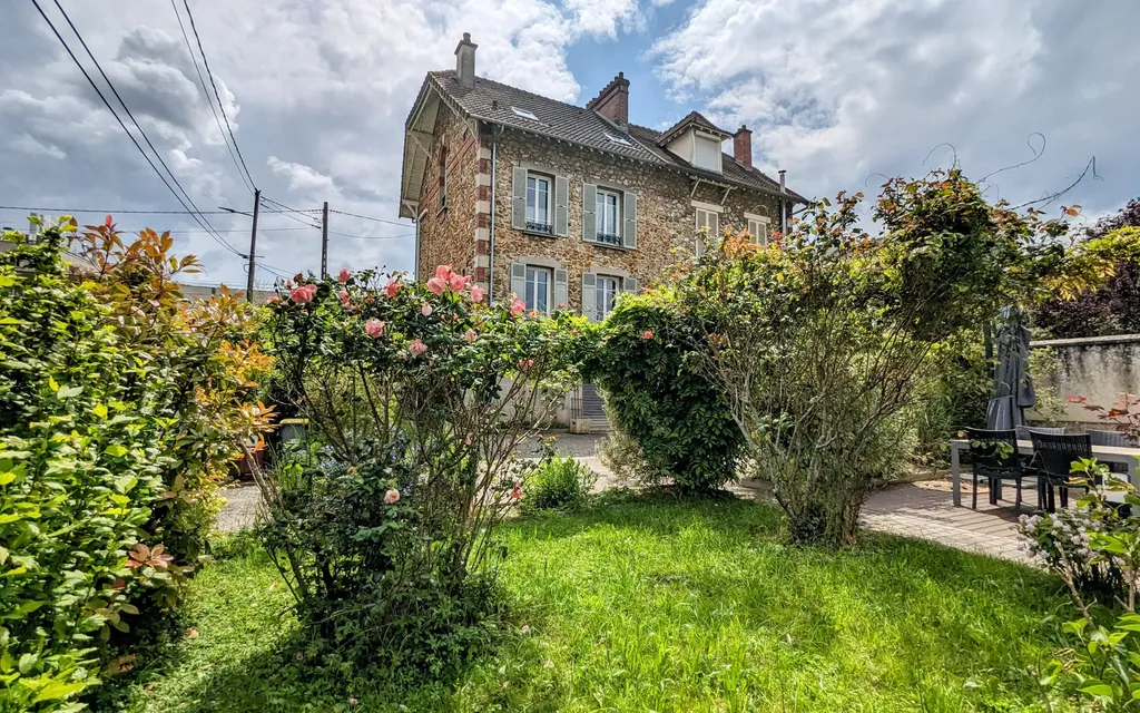 Achat maison à vendre 4 chambres 127 m² - Lagny-sur-Marne