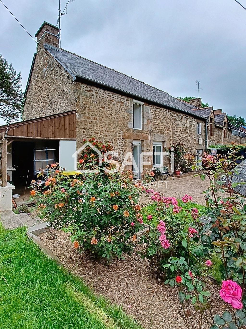 Achat maison à vendre 3 chambres 118 m² - Sens-de-Bretagne