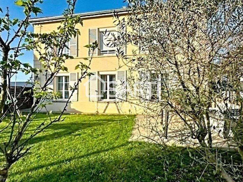 Achat triplex à vendre 8 pièces 175 m² - Coubert