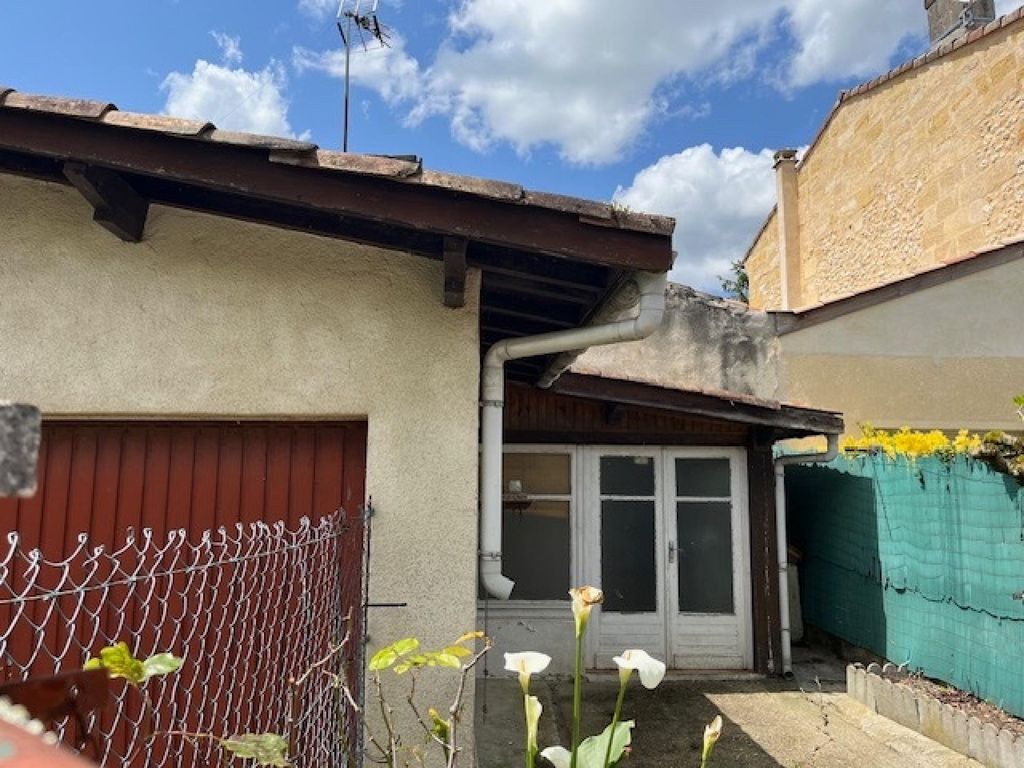 Achat maison à vendre 1 chambre 50 m² - Langoiran