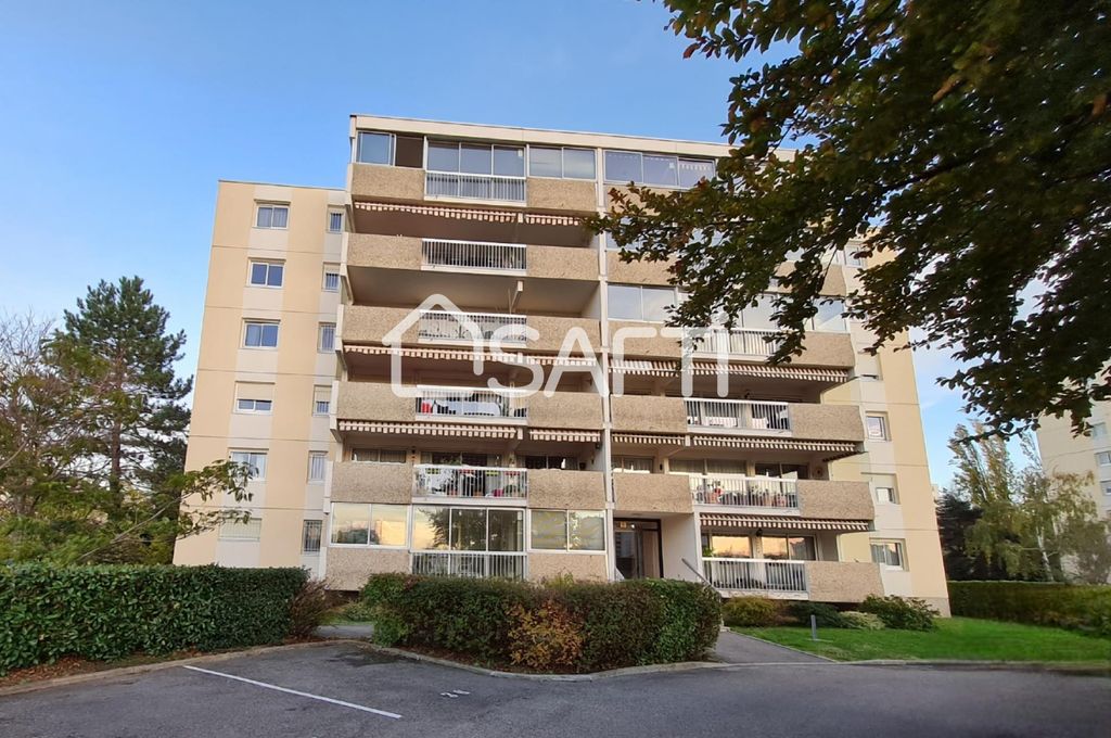 Achat appartement à vendre 5 pièces 107 m² - Saint-Priest