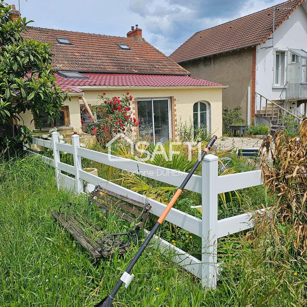 Achat maison à vendre 4 chambres 145 m² - Montluçon