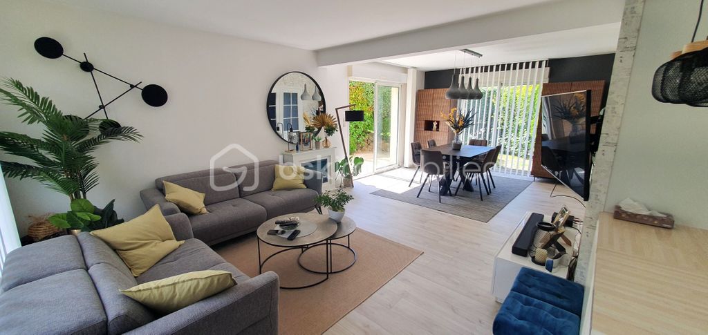 Achat maison à vendre 3 chambres 120 m² - Laval