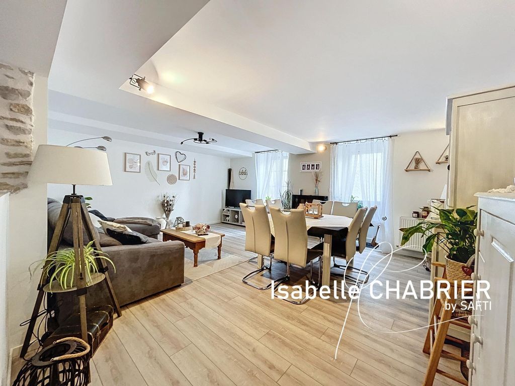 Achat maison à vendre 4 chambres 120 m² - Précigné