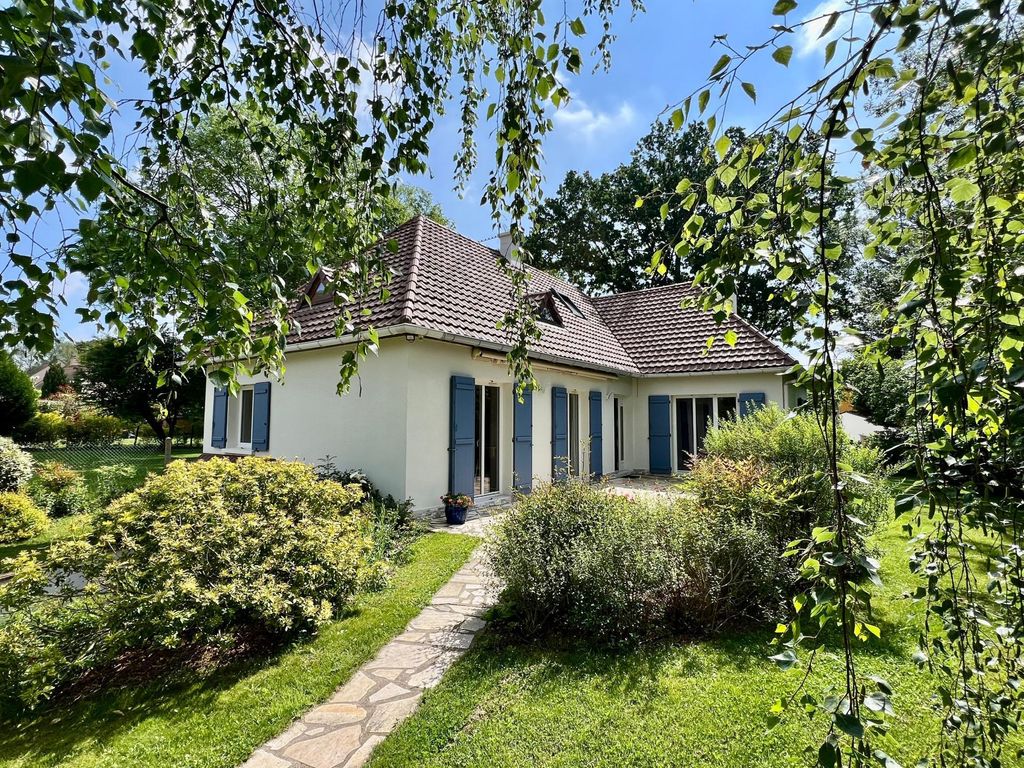 Achat maison à vendre 4 chambres 142 m² - Magny-les-Hameaux