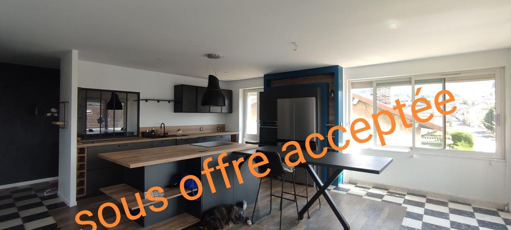 Achat appartement à vendre 5 pièces 144 m² - Ambérieu-en-Bugey