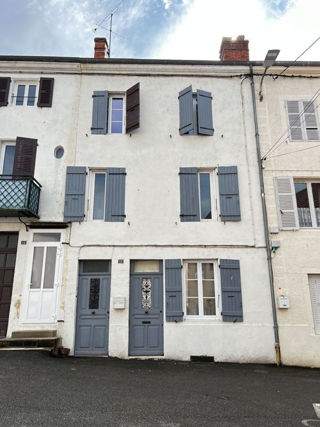 Achat maison à vendre 4 chambres 149 m² - La Clayette