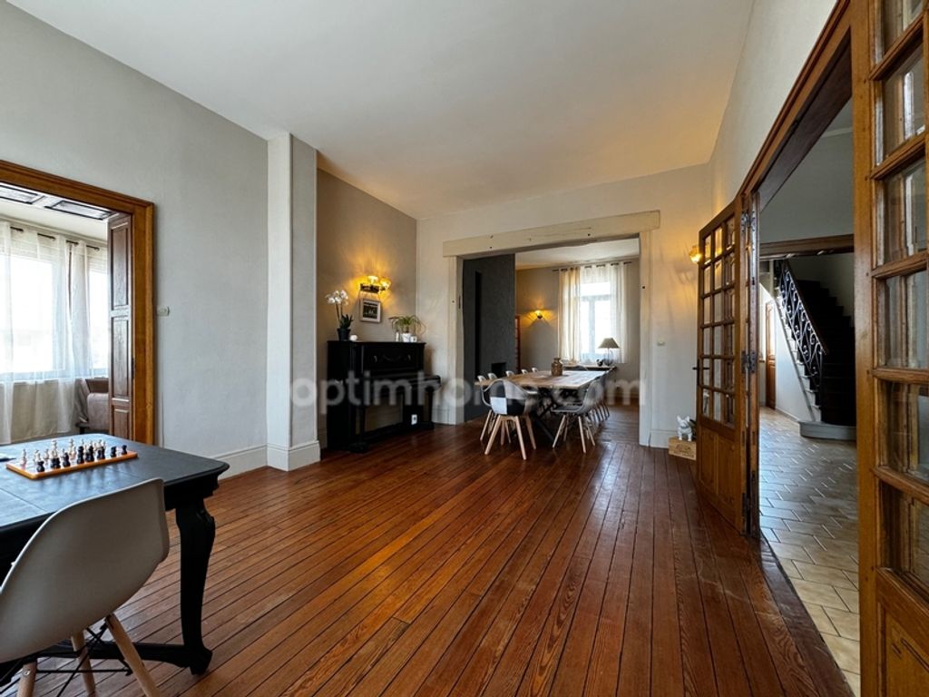 Achat maison à vendre 4 chambres 206 m² - La Capelle